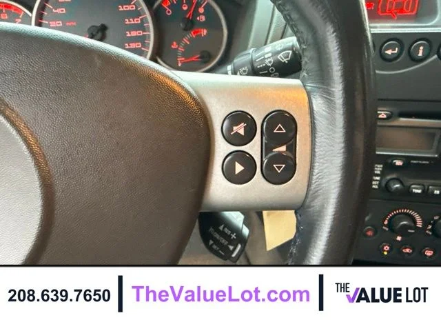 Used 2005 Red Pontiac GT image 22