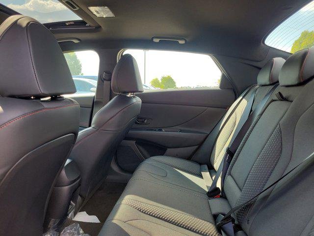 2025 Hyundai Elantra N Line - Photo 11