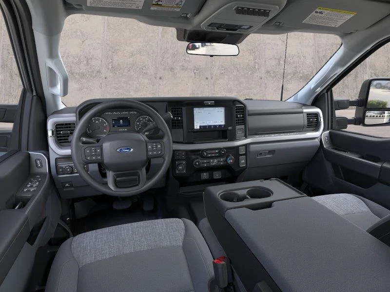 2026 Ford F-350 Super Duty Chassis Cab XLT - Photo 9