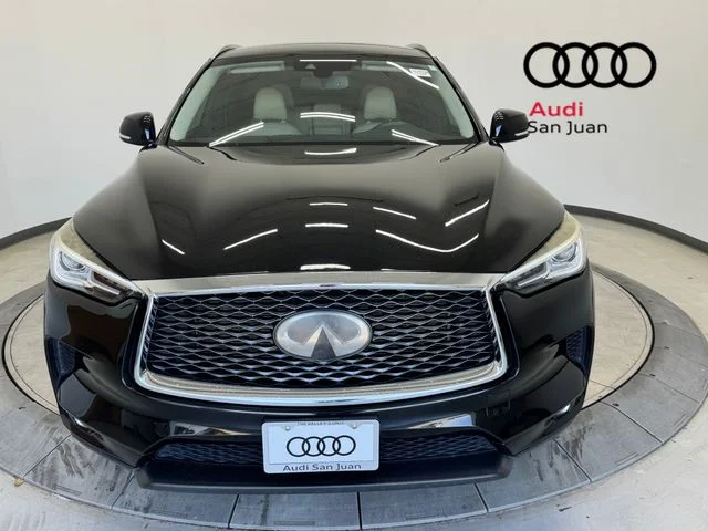 Used 2019 Black INFINITI LUXE image 2