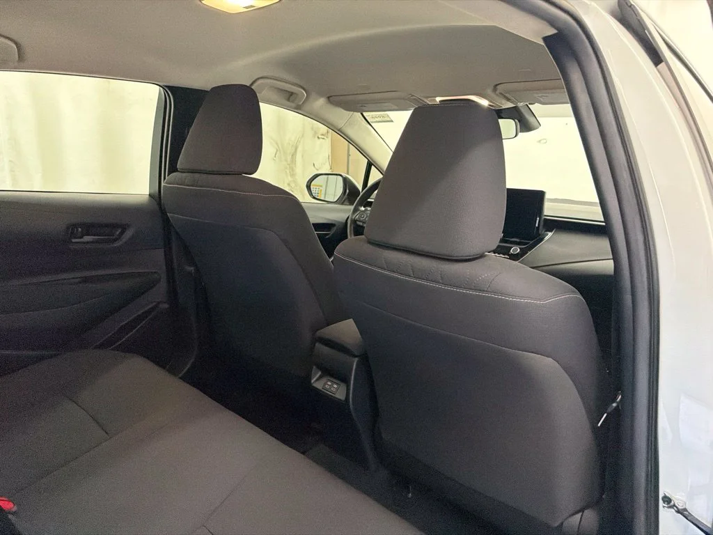 Used 2023 White Toyota LE image 28