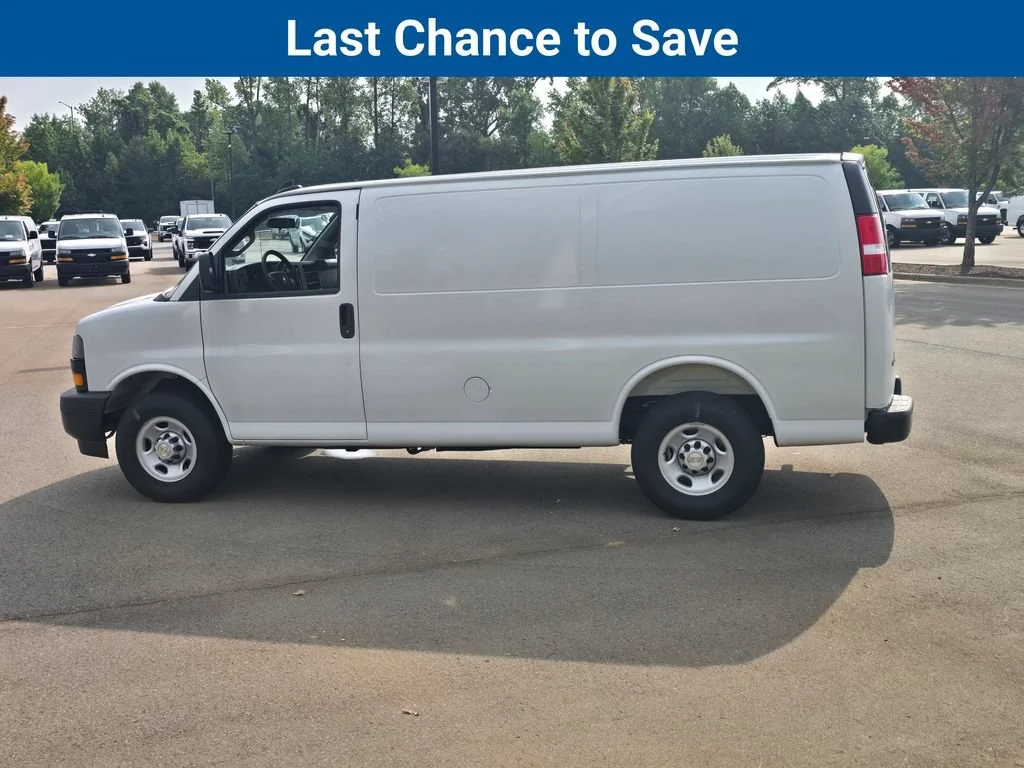 2025 Chevrolet Express Cargo Work Van - Photo 36