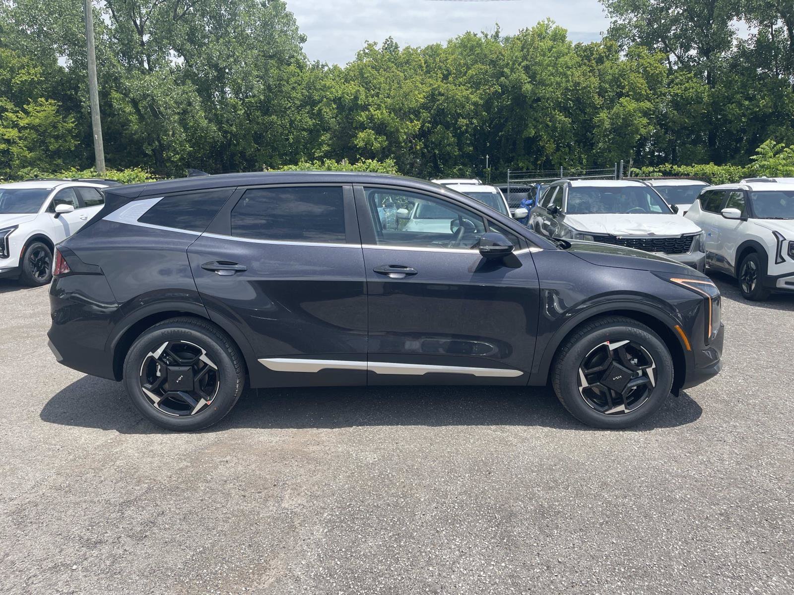 New 2026 Panthera Metal Gray Kia EX image 2