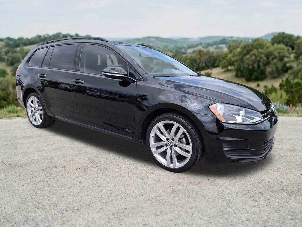 2016 Volkswagen Golf SportWagen TSI S Auto's photo