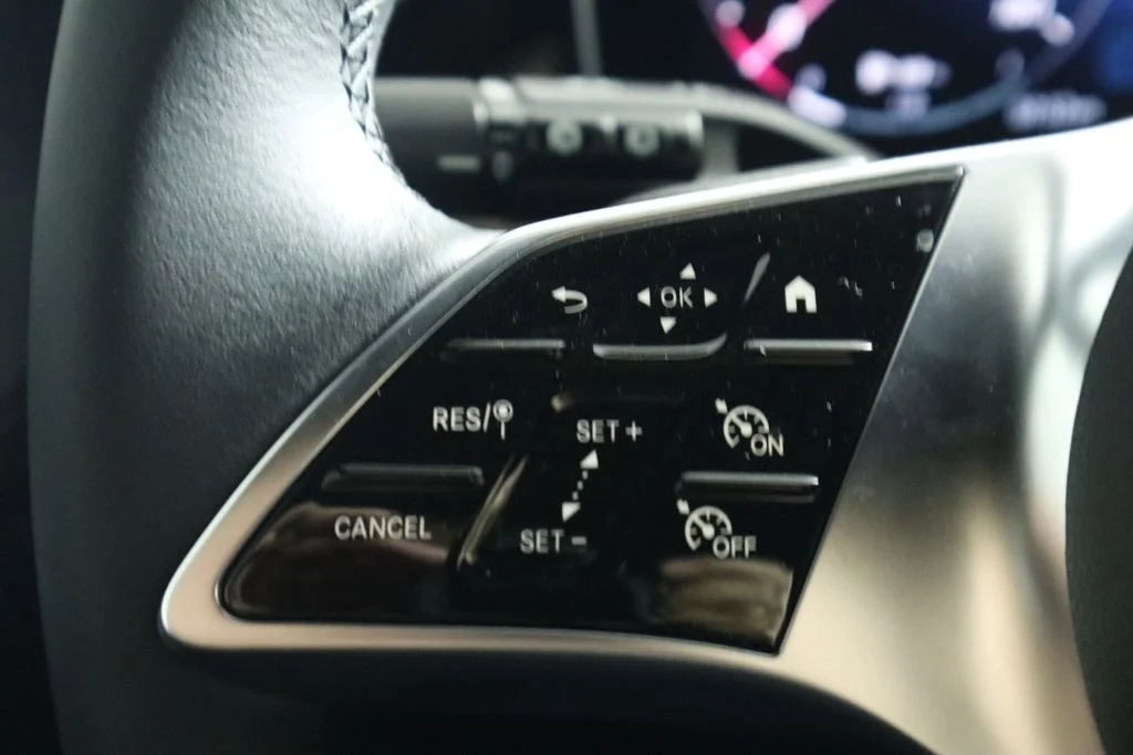 2025 Mercedes-Benz GLC Base - Photo 11