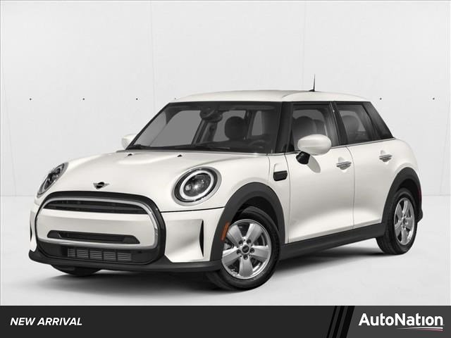 2023 MINI Hardtop Cooper's photo
