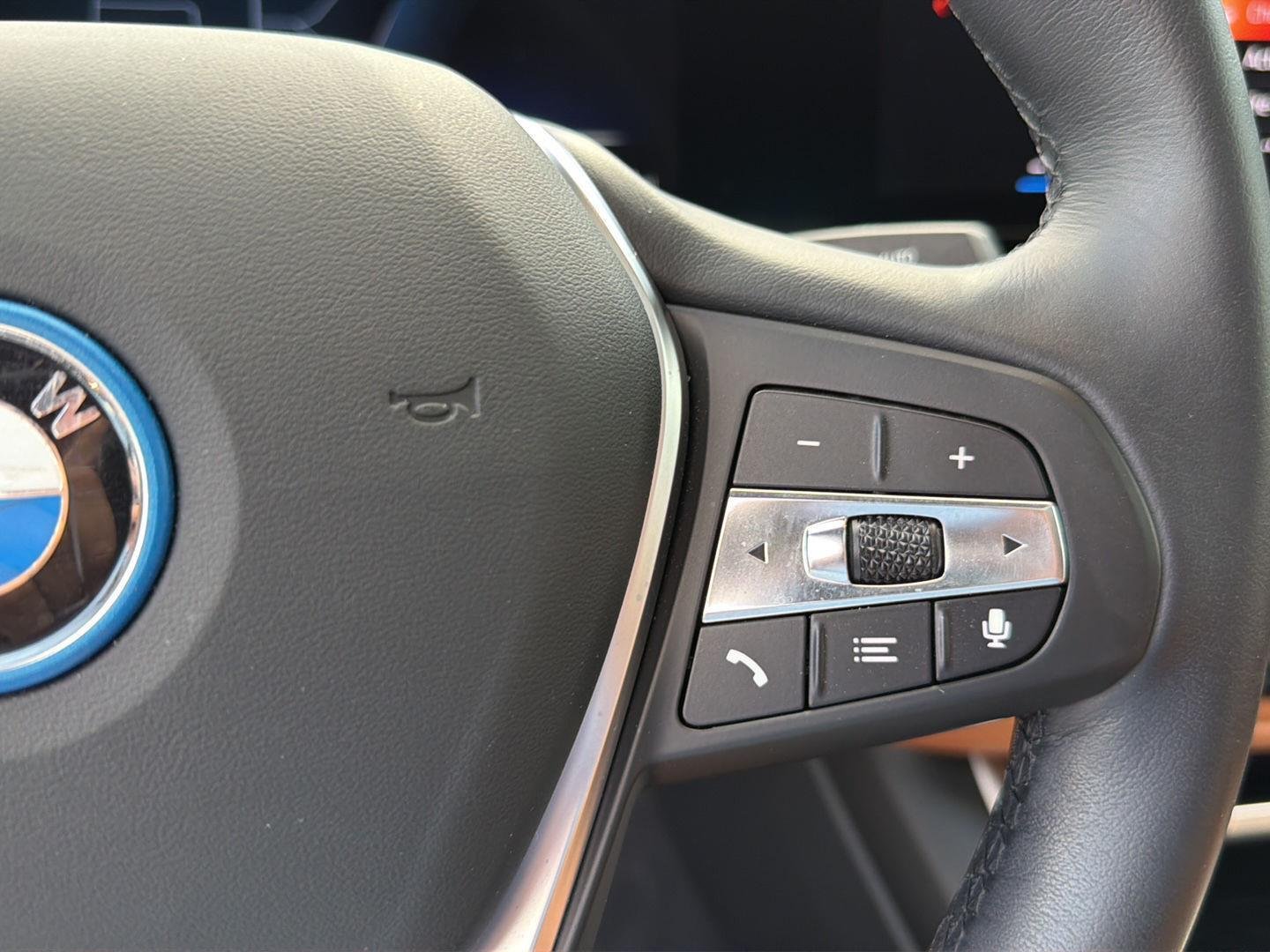 Used 2023 Black Sapphire Metallic BMW eDrive35 image 21