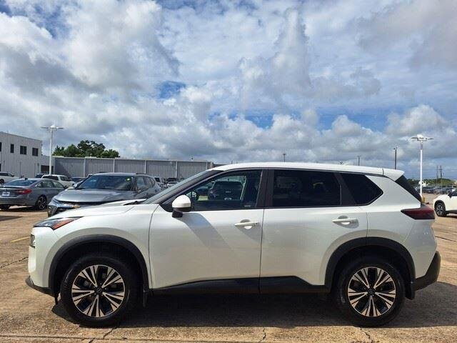 Used 2023 Pearl White Tricoat Nissan SV image 9