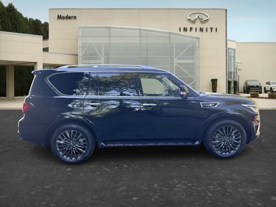 Used 2022 Mineral Black INFINITI PREMIUM SELECT image 4