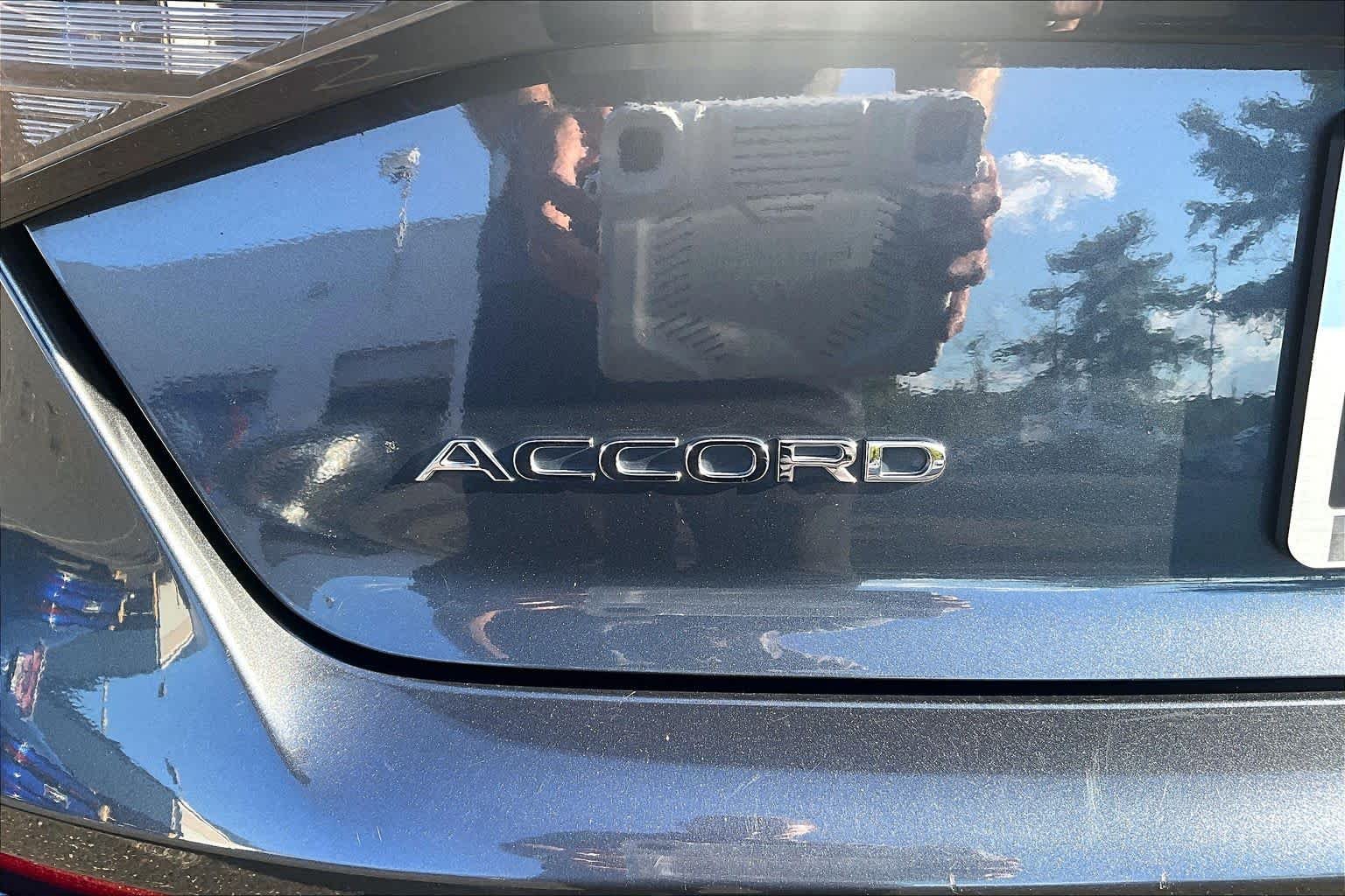 Used 2024 Meteorite Gray Metallic Honda 1.5T LX image 10