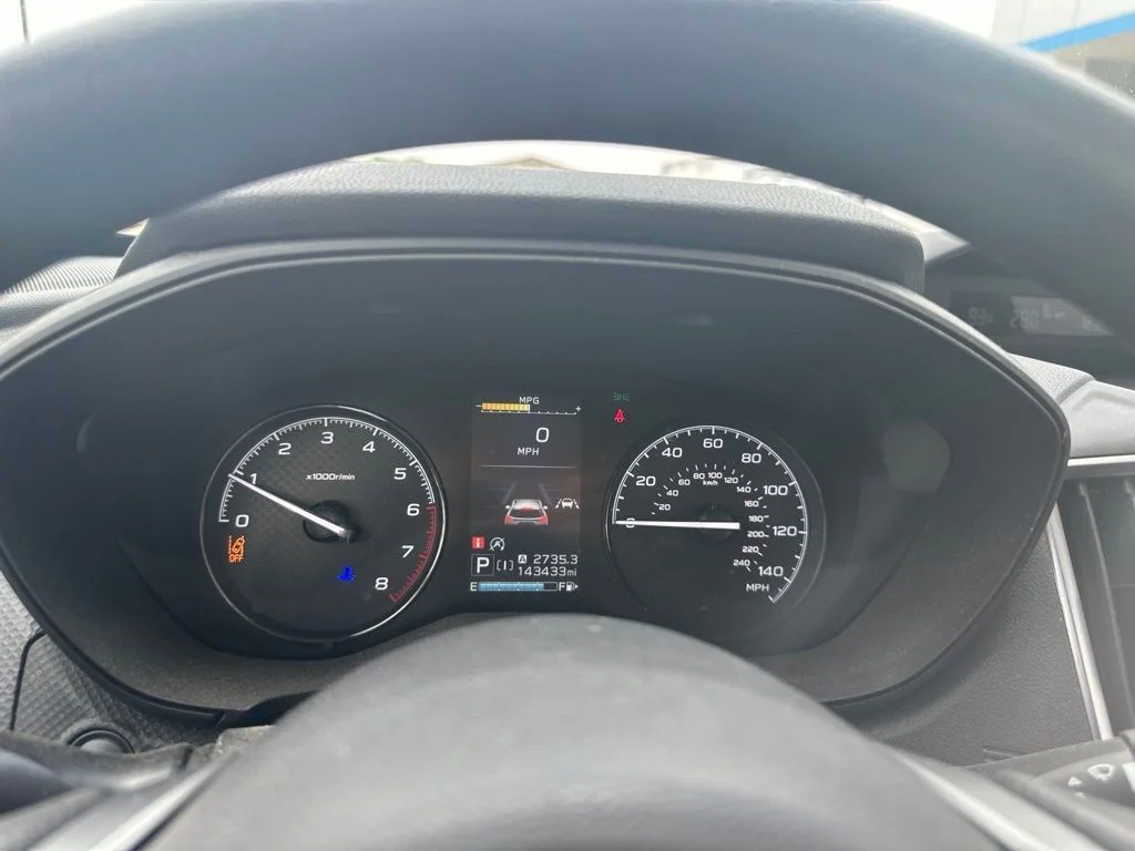 Used 2019 Black Subaru Base image 11