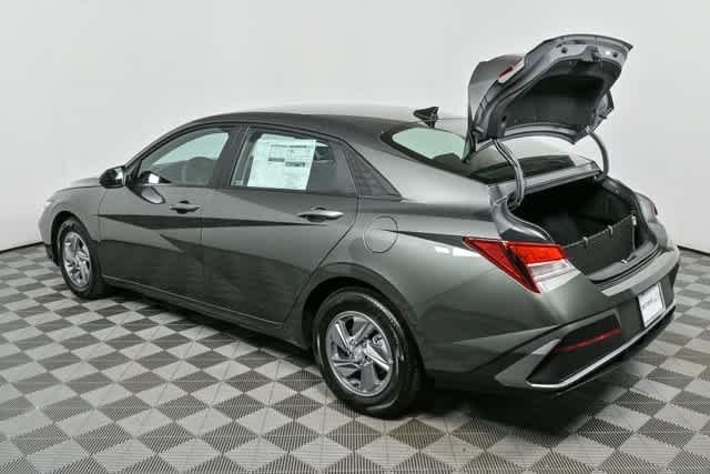 New 2026 Amazon Gray Hyundai SE image 8