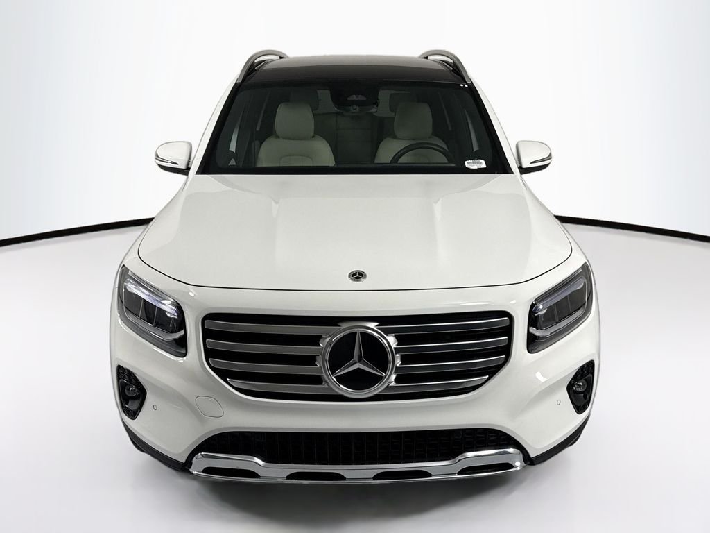 Certified Used 2026 Polar White Mercedes-Benz GLB 250 image 2