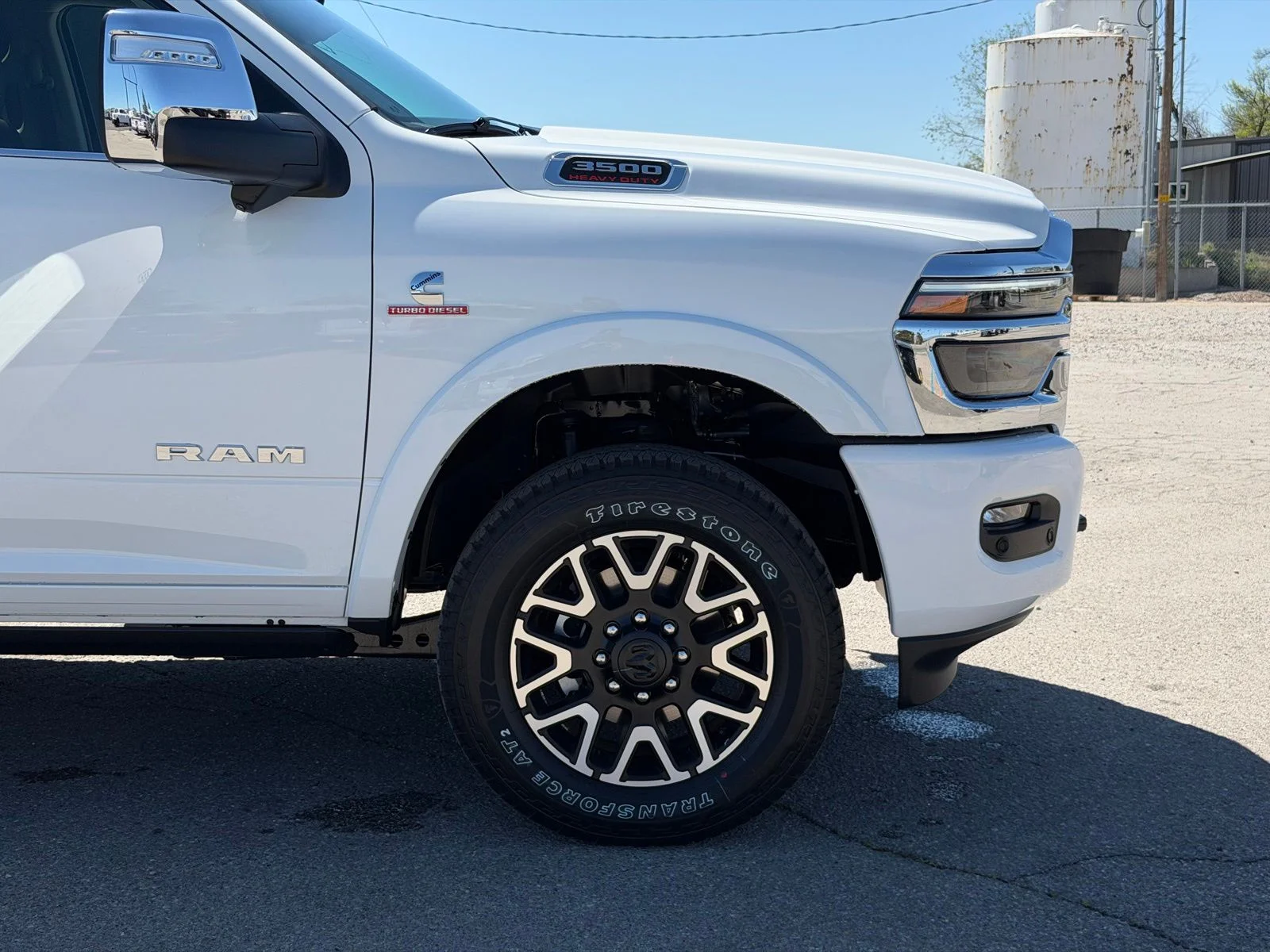 New 2026 Bright White Clear-Coat Exterior Paint RAM Limited image 4