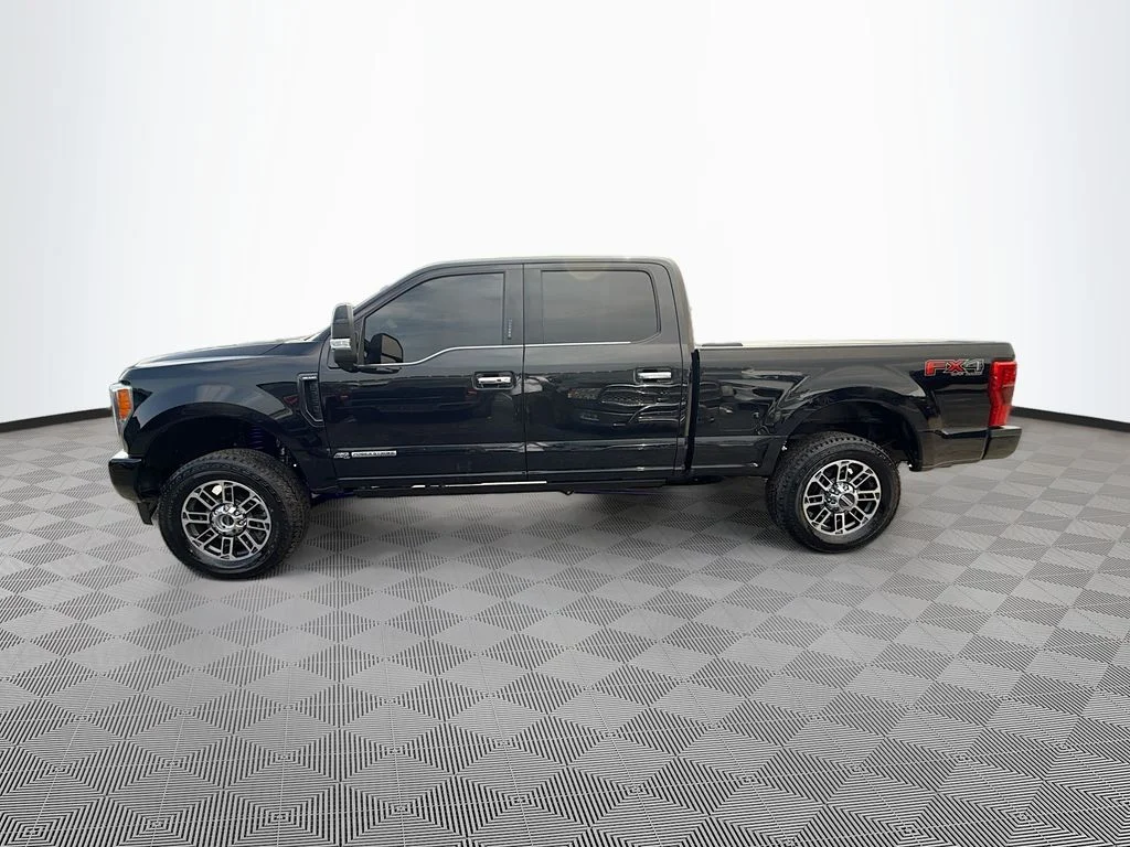 Used 2019 Black Ford Lariat image 9