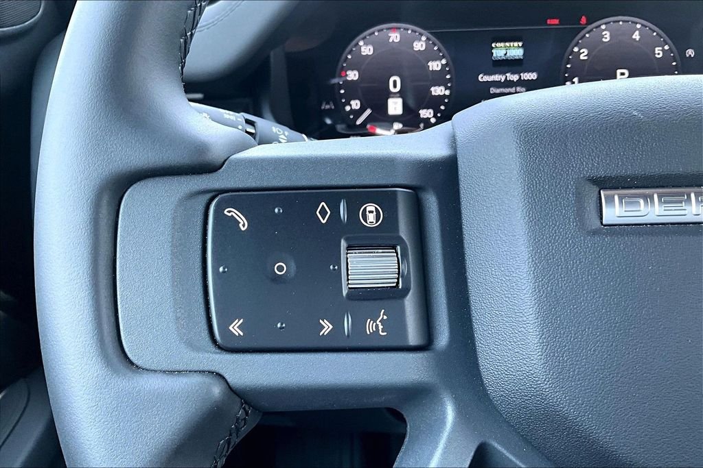 Used 2026 Green Land Rover S image 19