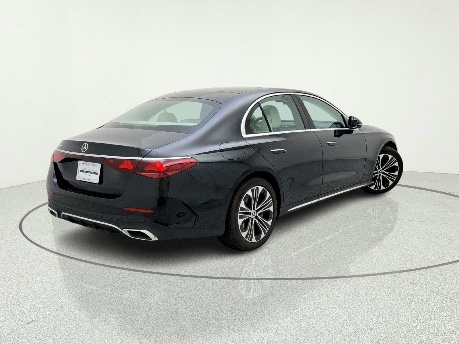 2026 Mercedes-Benz E-Class E350 - Photo 9