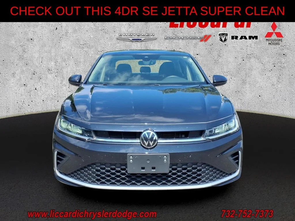Used 2025 Black Volkswagen 1.5T SE image 2