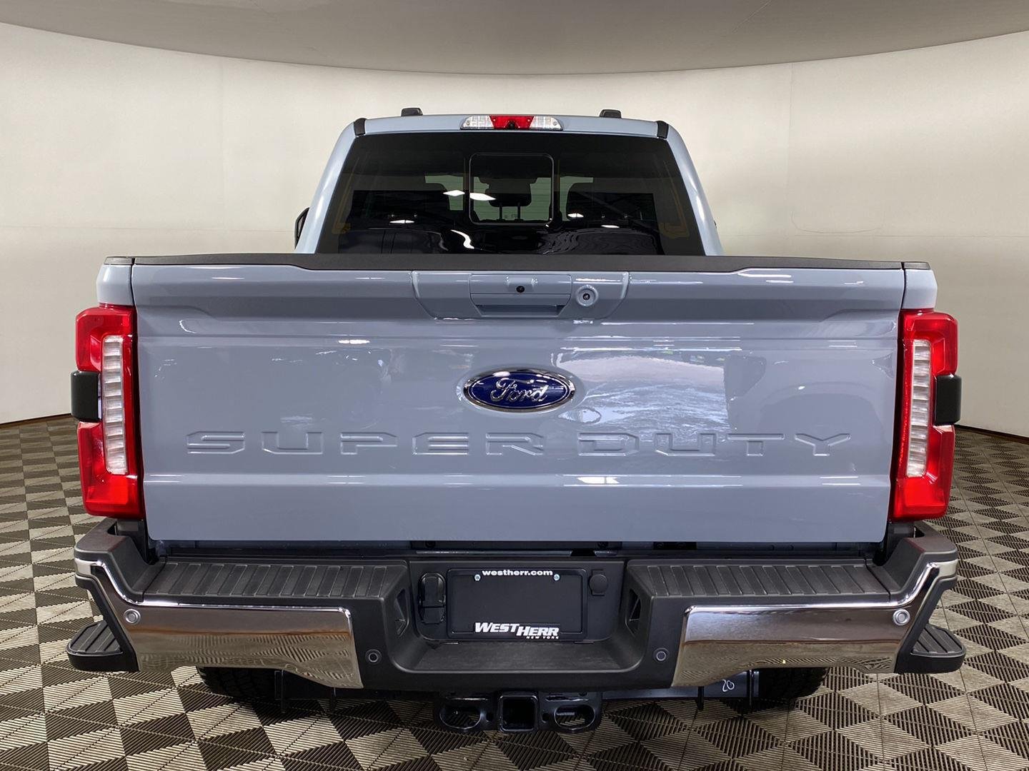Used 2026 Glacier Gray Metallic Tri-Coat Ford Lariat image 20