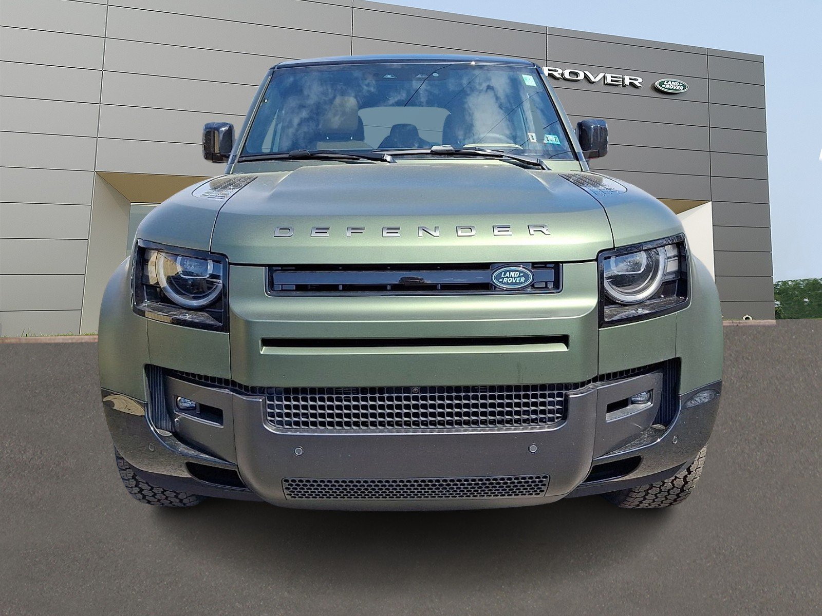 New 2026 Woolstone Green Land Rover P500 X-Dynamic SE image 8