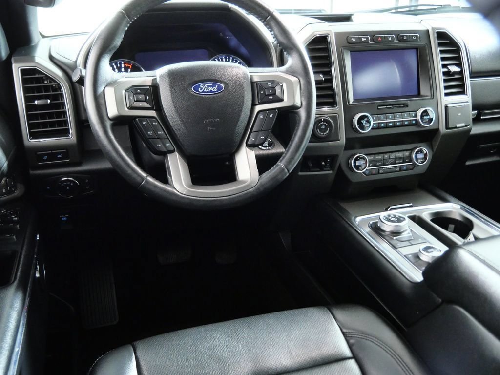 Used 2021 Black Ford XLT image 4