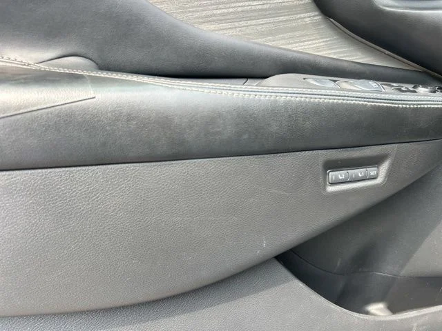 Used 2016 Gray Nissan Platinum image 32