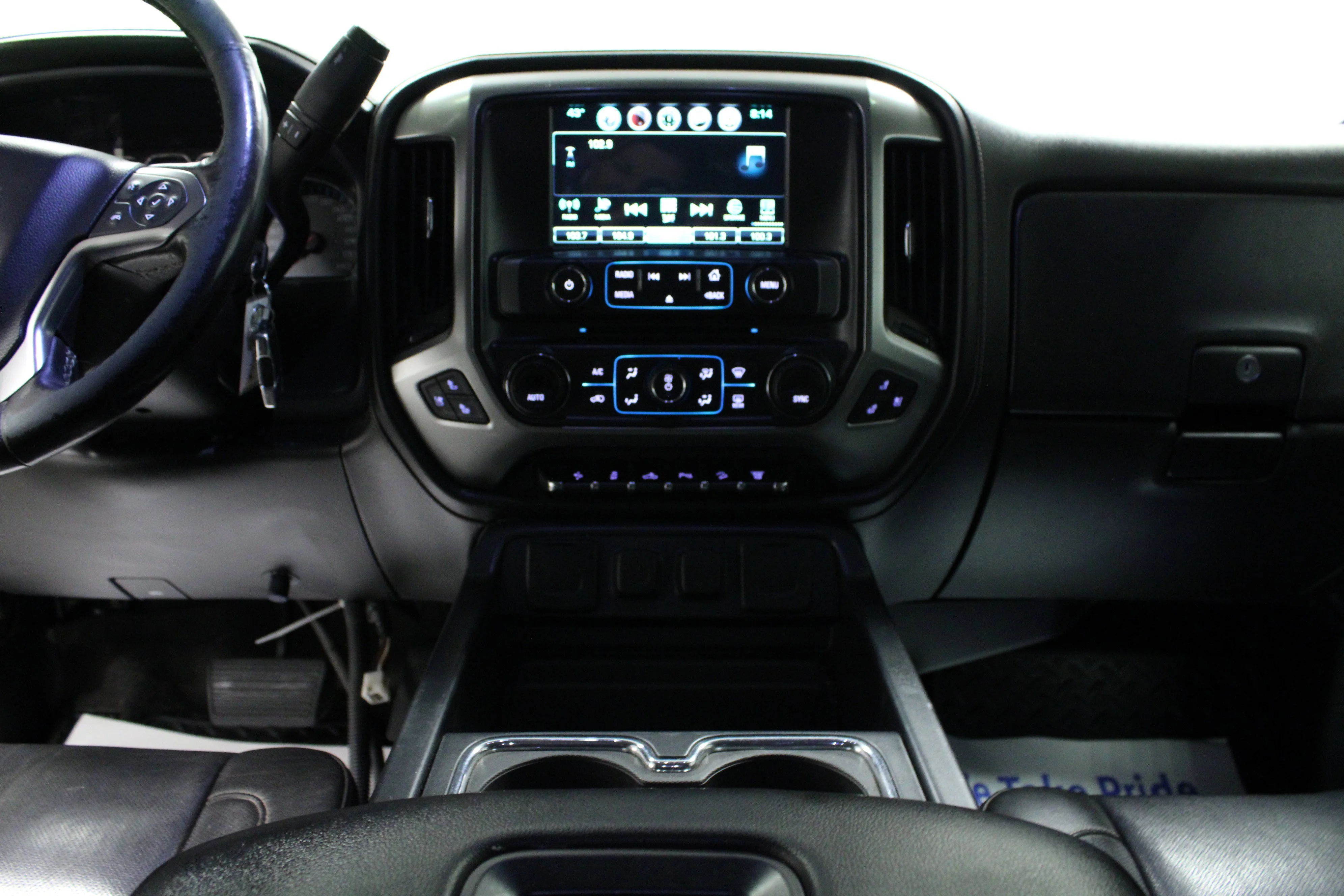 Used 2016 SILVER ICE METALLIC Chevrolet LTZ image 17