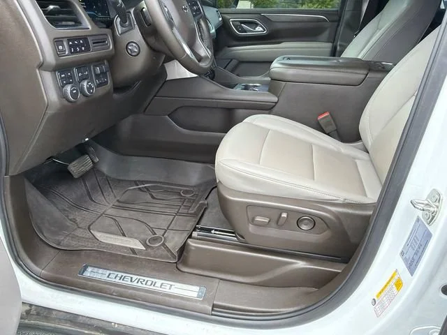 Used 2024 Summit White Chevrolet Z71 image 9