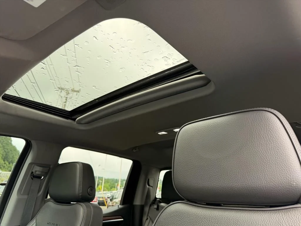 Used 2023 Black GMC Denali image 19