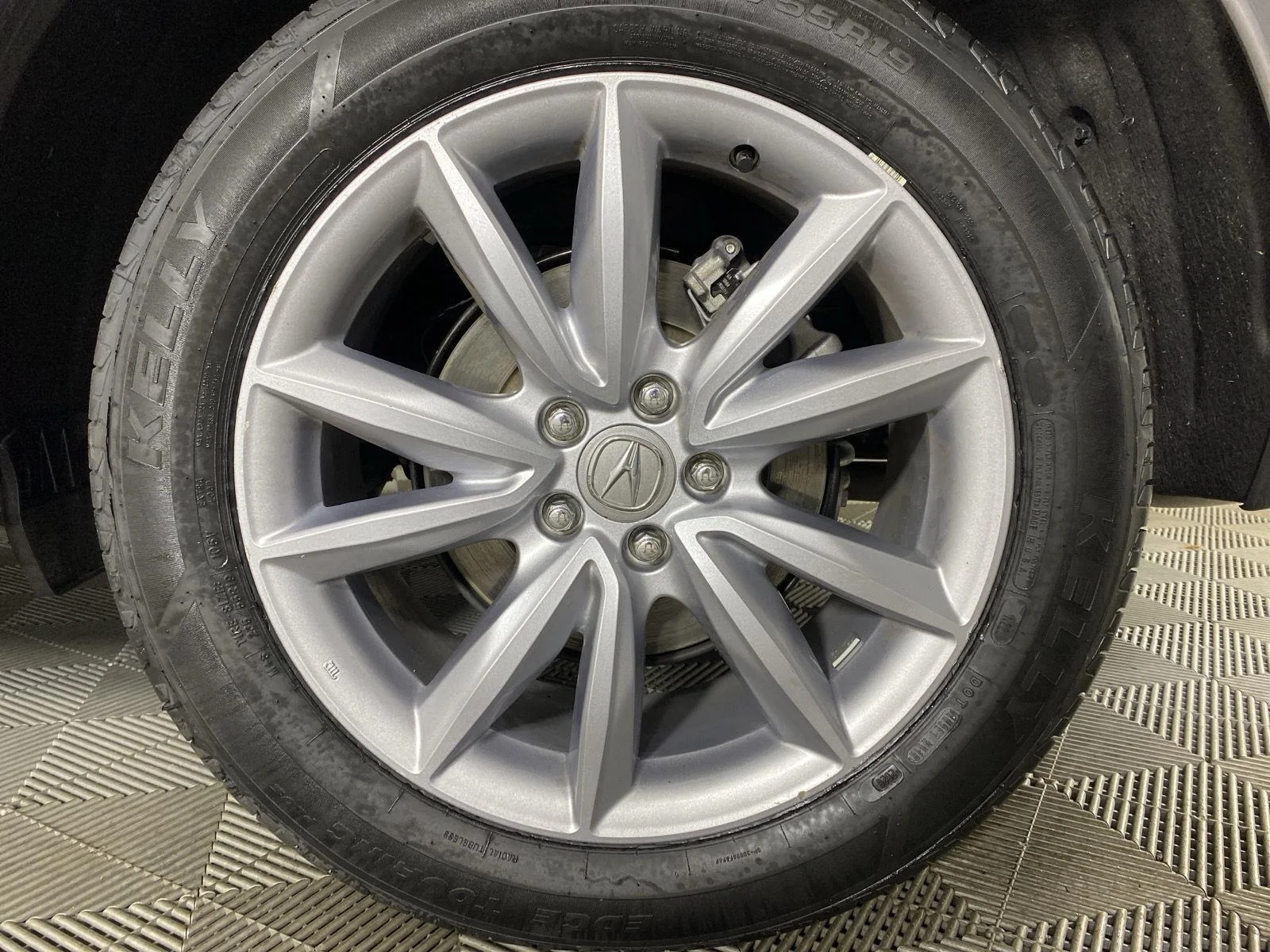 Used 2024 Liquid Carbon Metallic Acura  image 11
