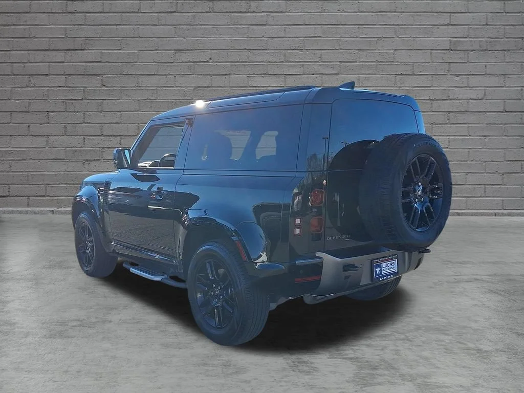 Used 2022  Land Rover X-Dynamic S image 8