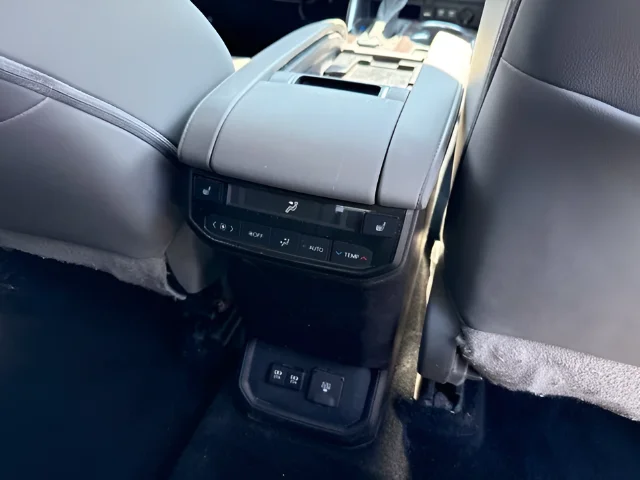 Used 2021 White Toyota Platinum image 12