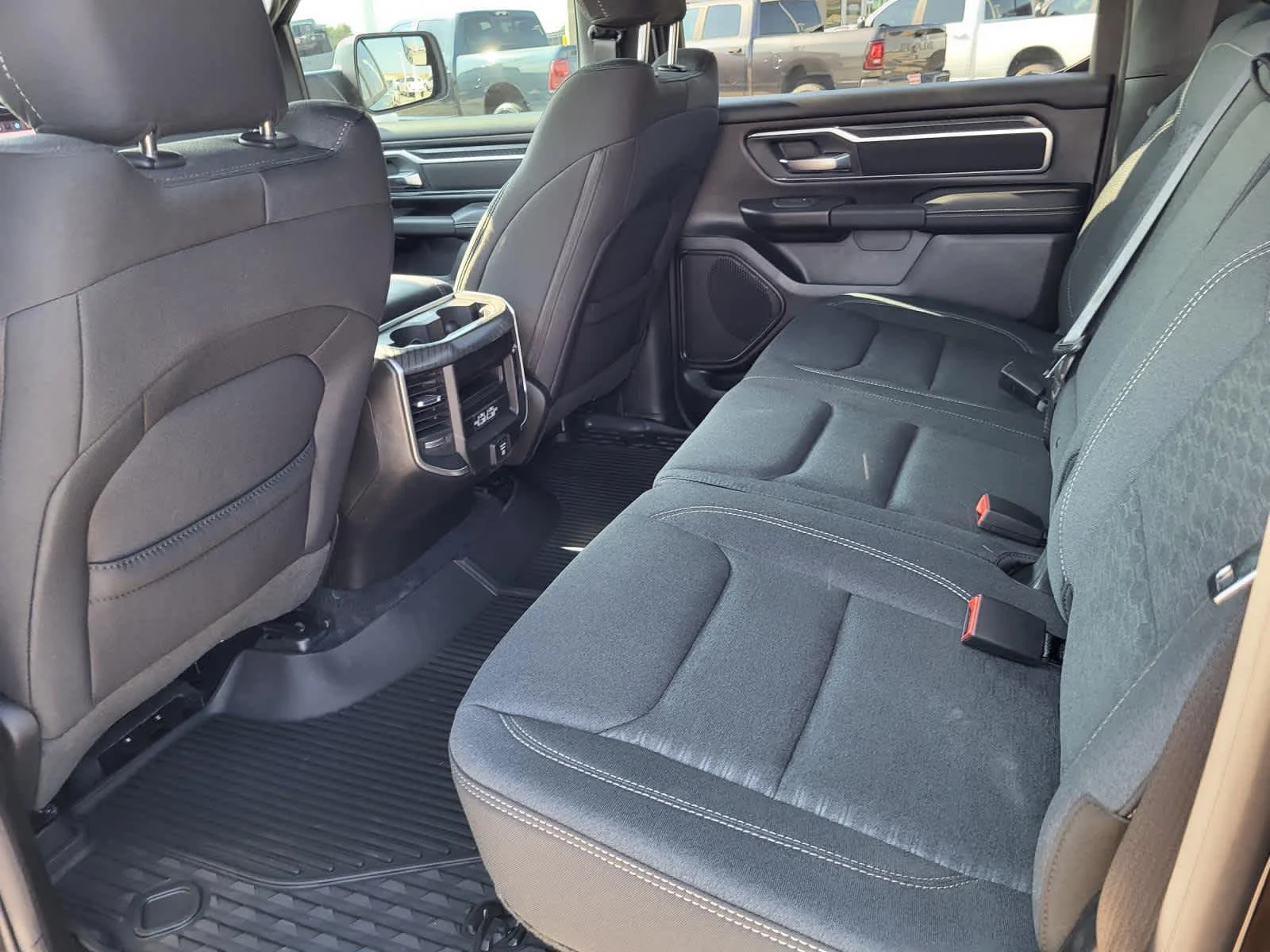 New 2026 Diamond Black Crystal Pearl-Coat Exterior Paint RAM Lone Star image 13