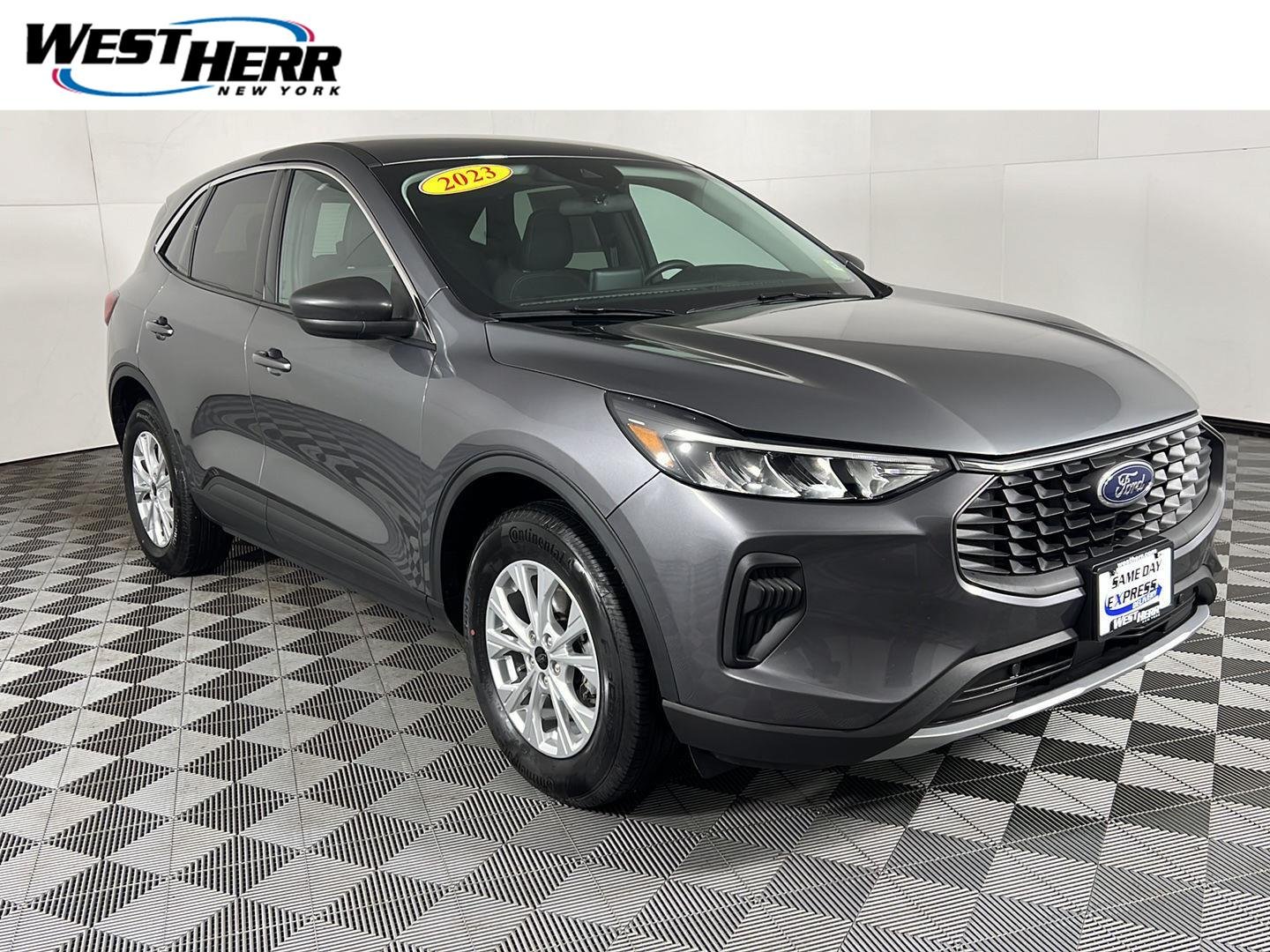 Used 2023 Gray Metallic Ford Active image 1