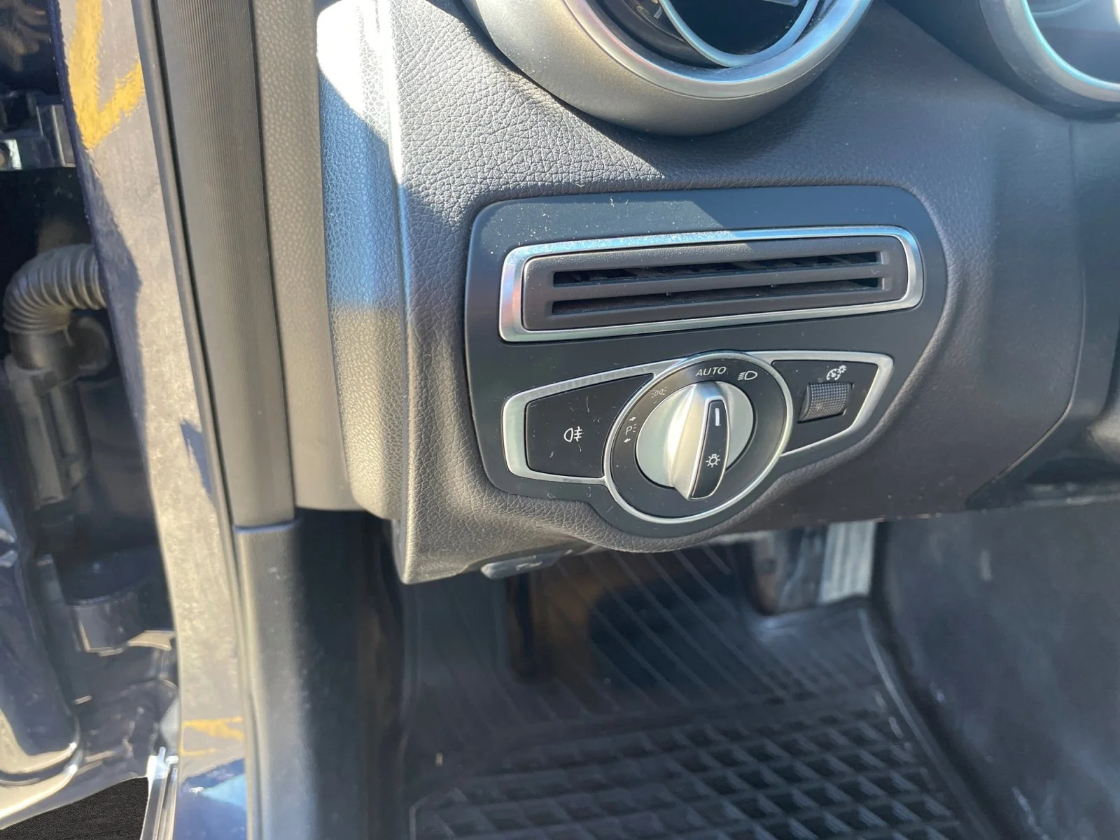 Used 2020 BLUE Mercedes-Benz 4DR SDN C300 4MAT image 14