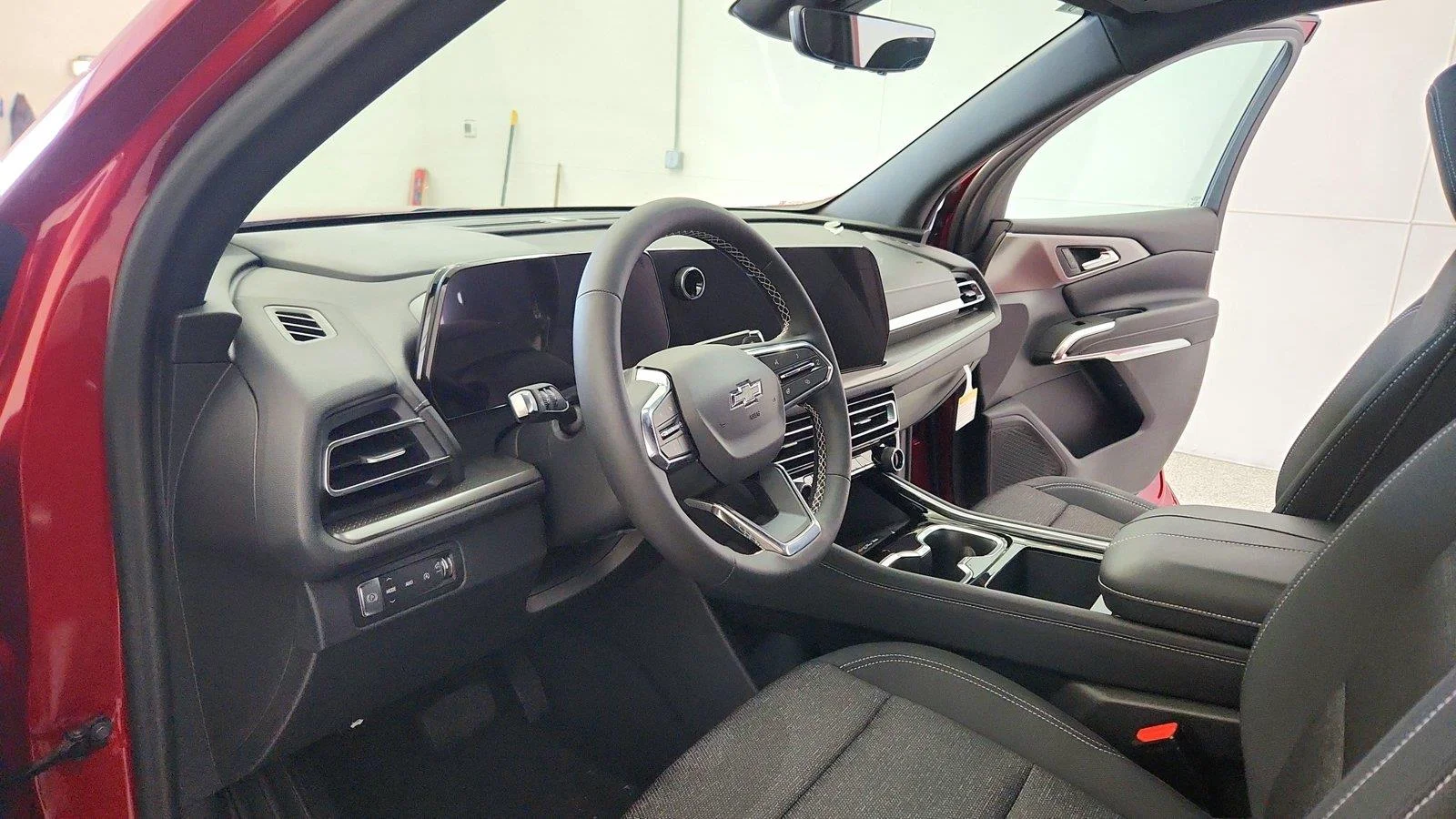 2026 Chevrolet Traverse LT - Photo 14