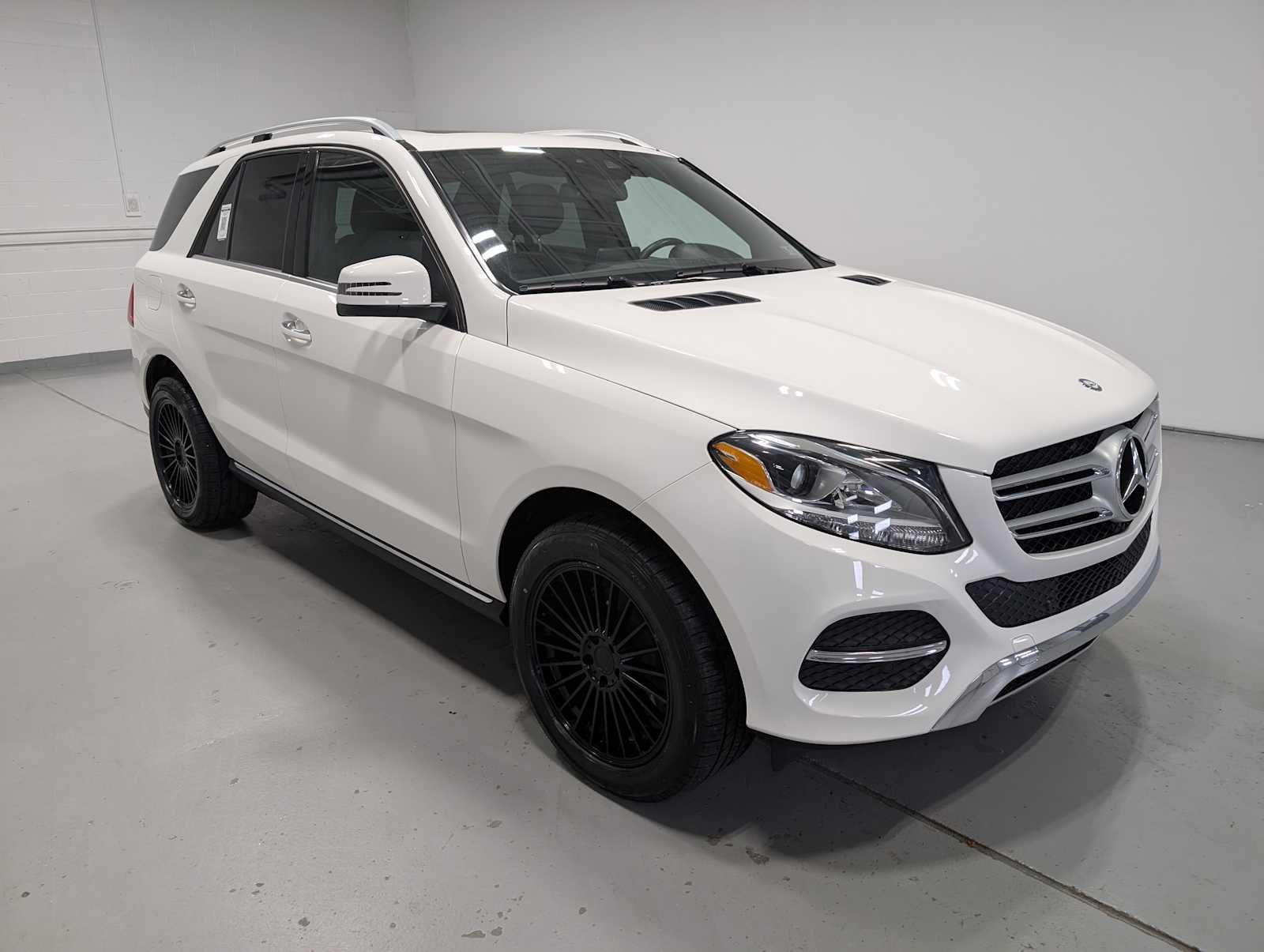 Used 2017 Polar White Mercedes-Benz GLE 350 image 6