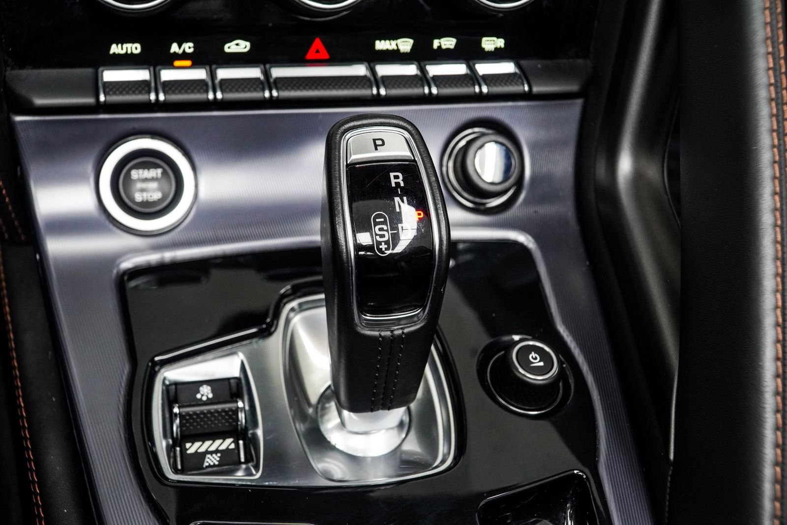 Used 2019 Black Jaguar R image 21