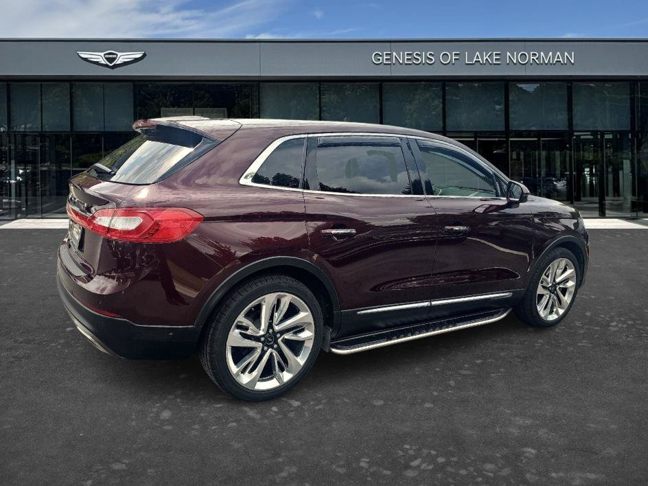 Used 2017 Burgundy Velvet Metallic Tinted Clearcoat Lincoln Black Label image 5