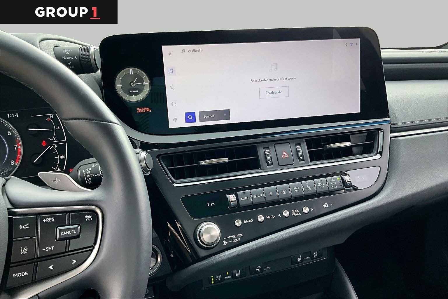 Used 2025 Iridium Lexus  image 6