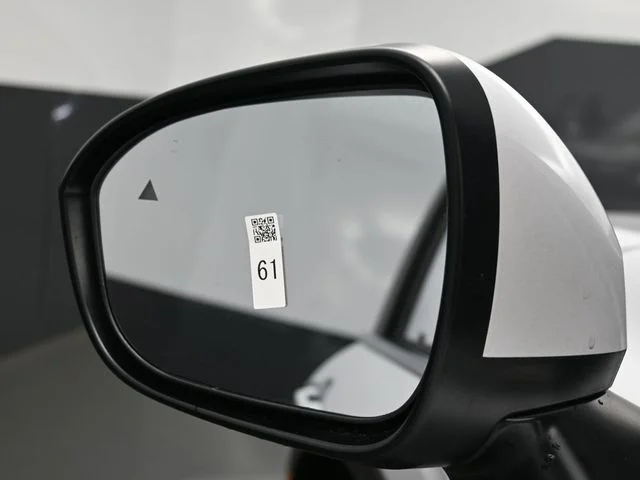 New 2026 White Mitsubishi SE image 4