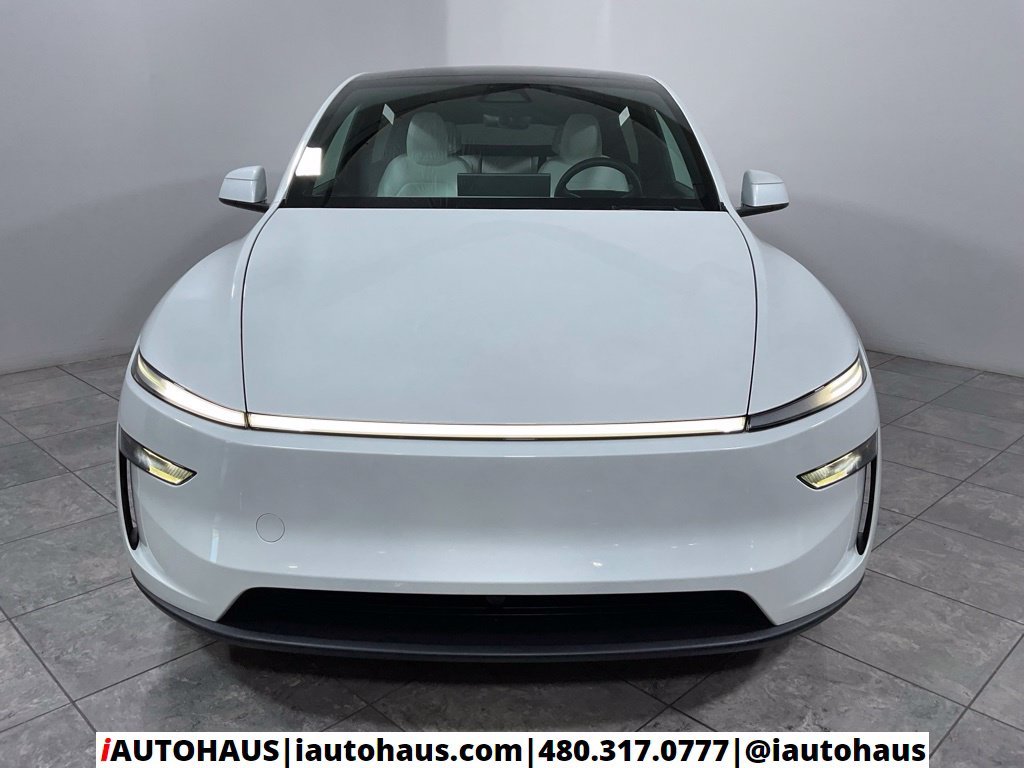 Used 2026 White Tesla Premium image 3
