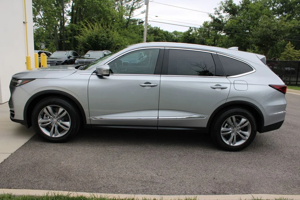 New 2026 Solar Silver Metallic Acura Base image 10