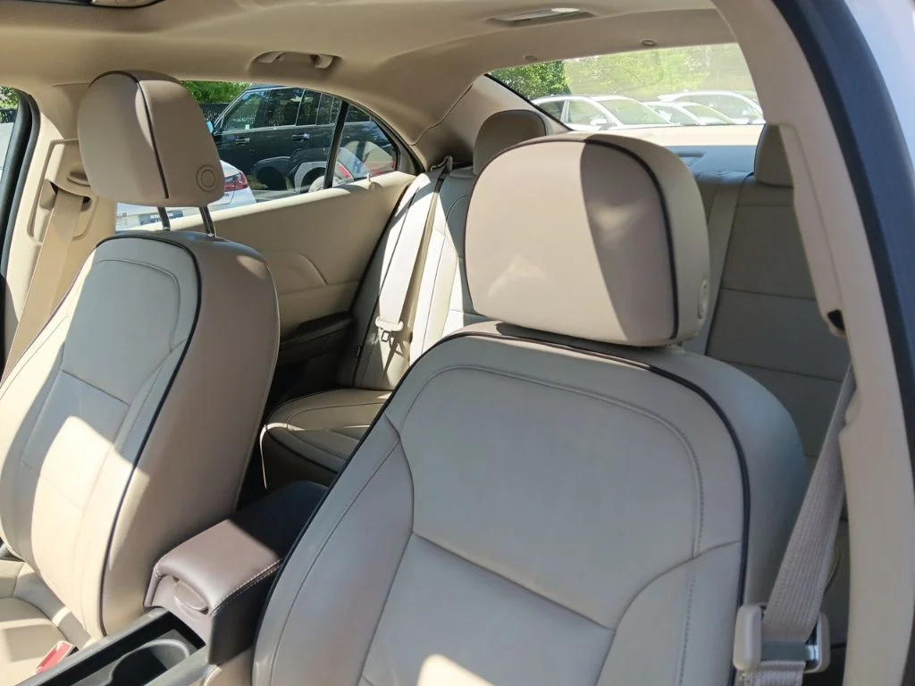 Used 2013 White Diamond Tricoat Chevrolet LTZ image 14