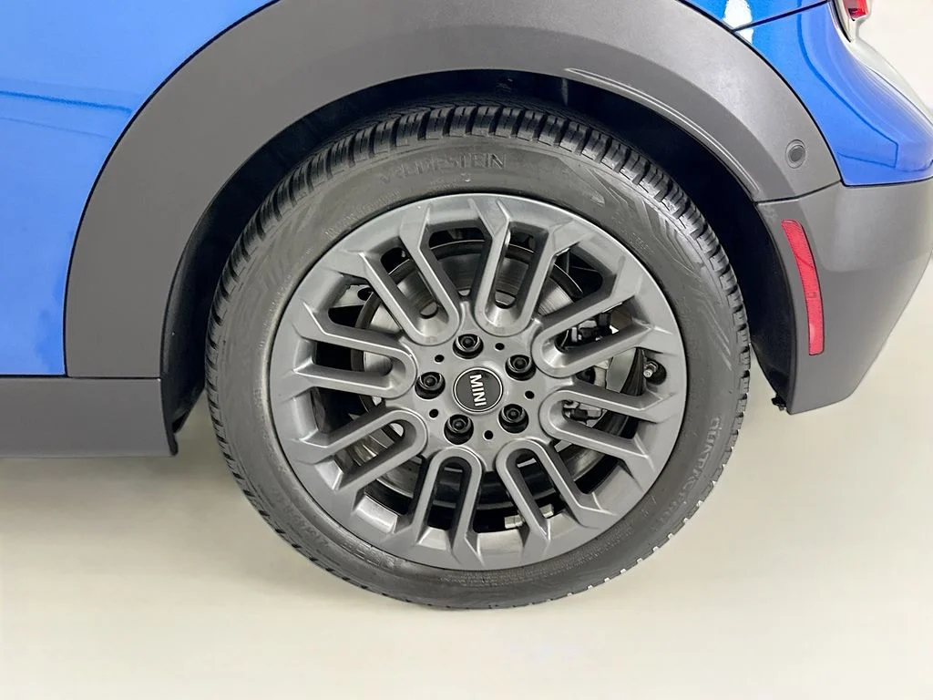 2026 MINI Convertible Base - Photo 29