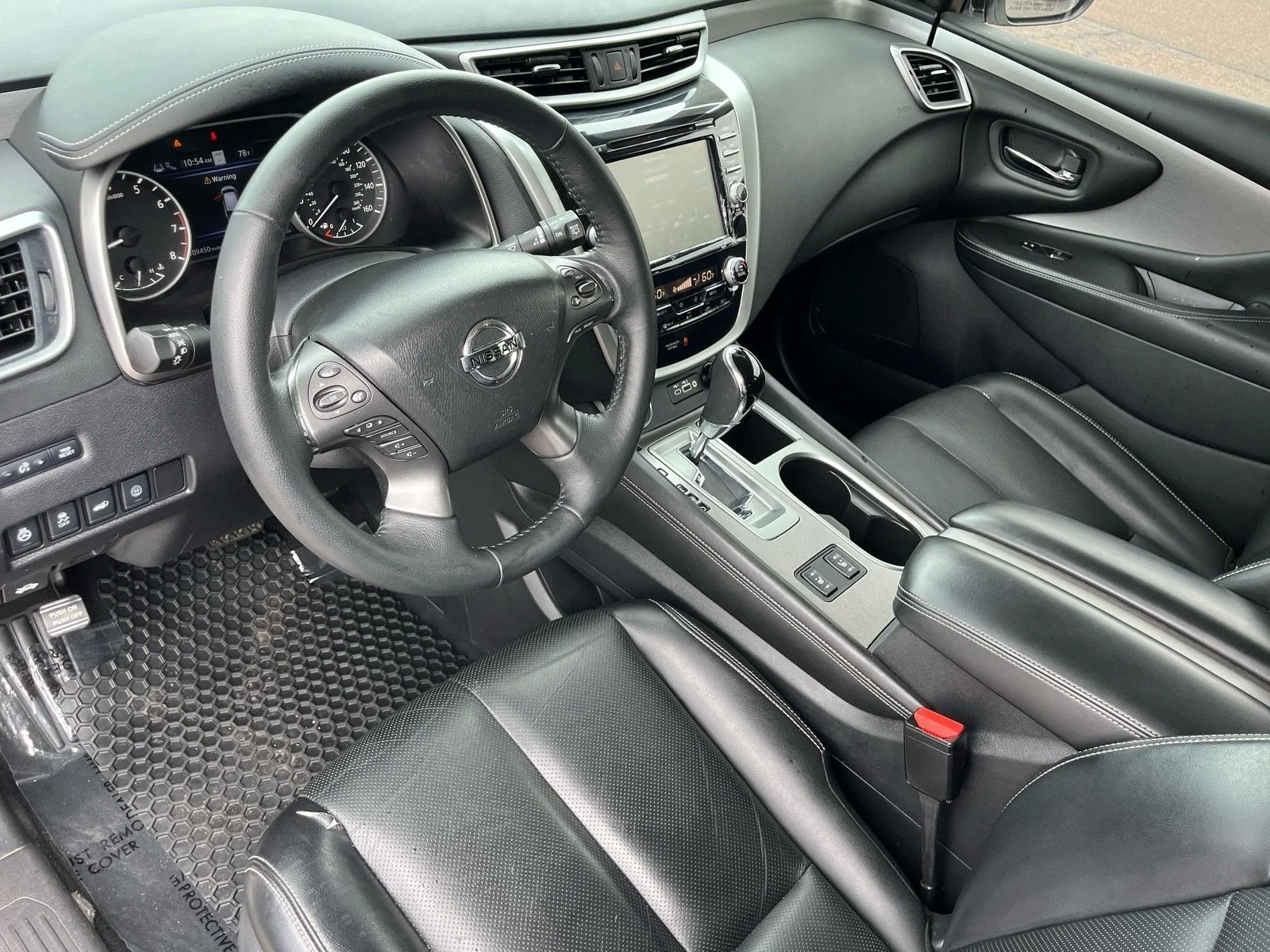 Used 2019 Pearl White Tricoat Nissan SL image 15