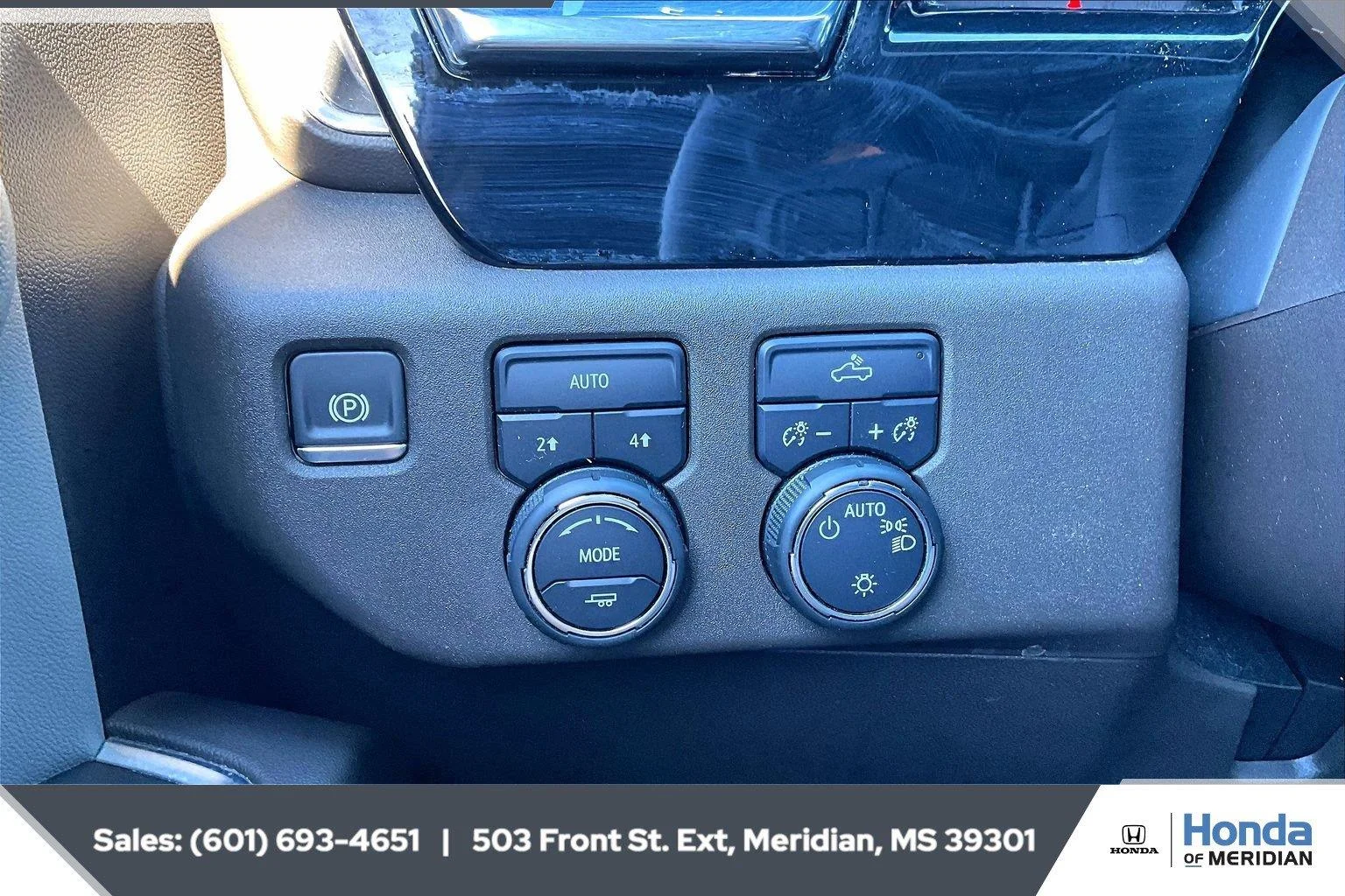 Used 2024 Radiant Red Tintcoat Chevrolet LT image 23