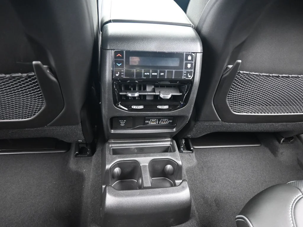 2025 Jeep Grand Cherokee L Overland - Photo 32