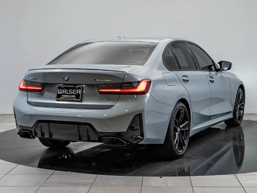 Used 2024 Brooklyn Gray Metallic BMW M340i xDrive image 10