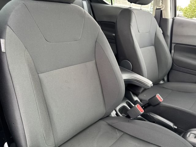 2025 Nissan KICKS PLAY Base - Photo 21